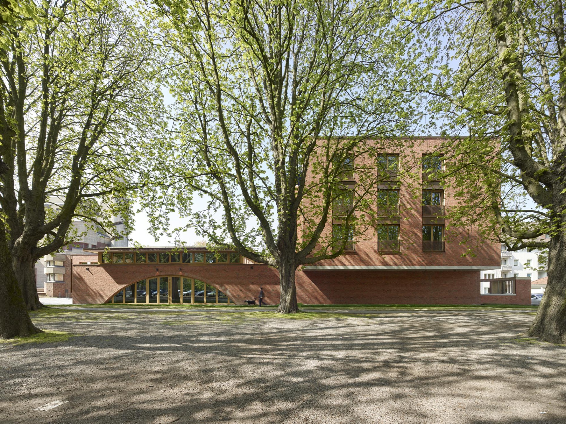 School Annex and Housing, Cologne-Lindenthal